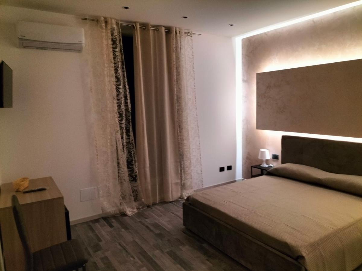 Santiago Rooms Калтаджироне Екстериор снимка